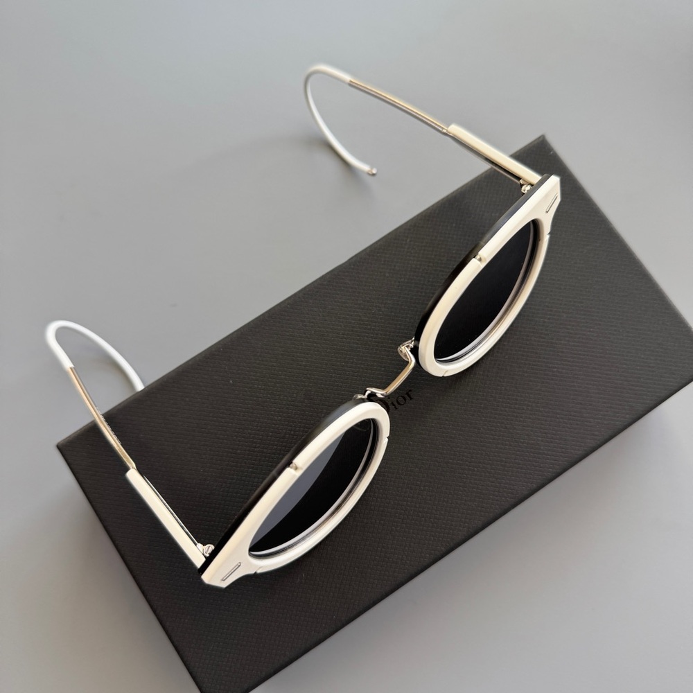 Dior Magnitude White and Silver Men's Glasses - Picture 10 of 15